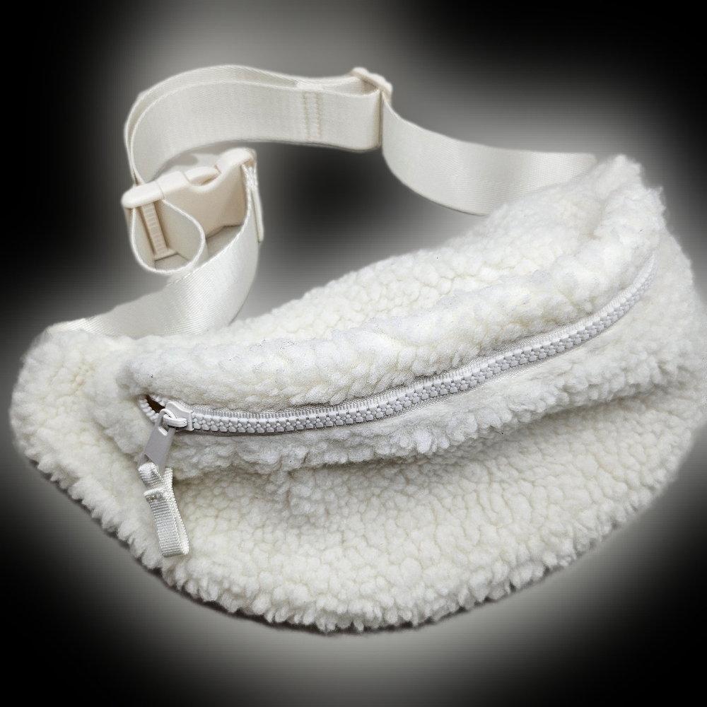 NWOT. Fabletics sherpa belt bag